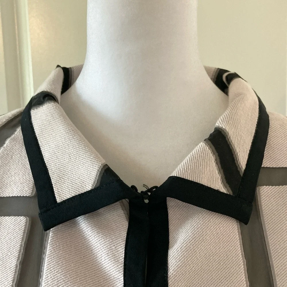 Carlisle White and Black Jacket with Geometric Design